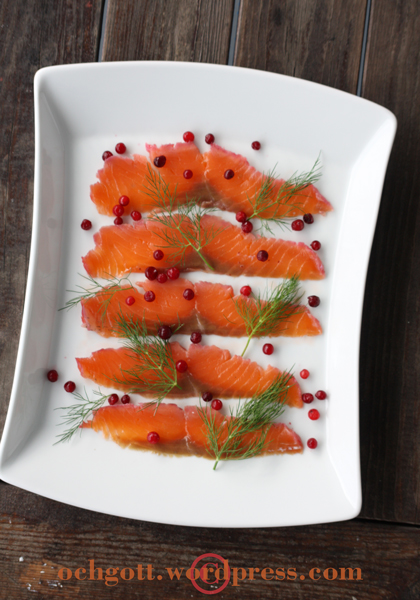 Lingon och konjaksgravad lax