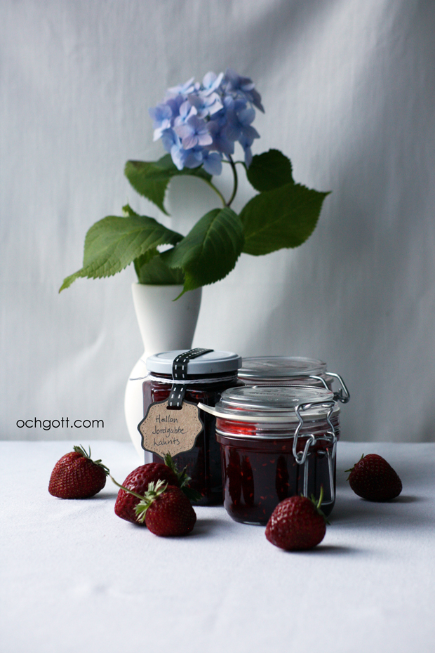 Hallon- och jordgubbssylt med lakrits
