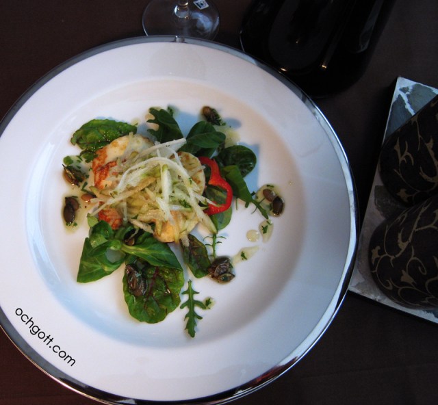 Halloumi med päron och pumpavinägrett