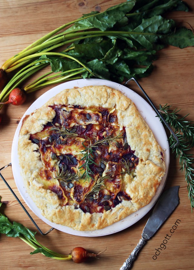 Galette med brieost och gula och röda betor - Foto: Britt-Marie Knutsson