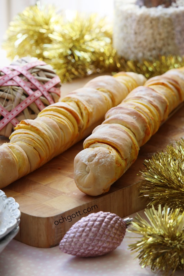 Pull-apart-baguette med vitlök och saffran - Foto: Britt-Marie Knutsson