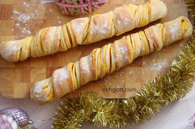 Pull-apart-baguette med vitlök och saffran - Foto: Britt-Marie Knutsson