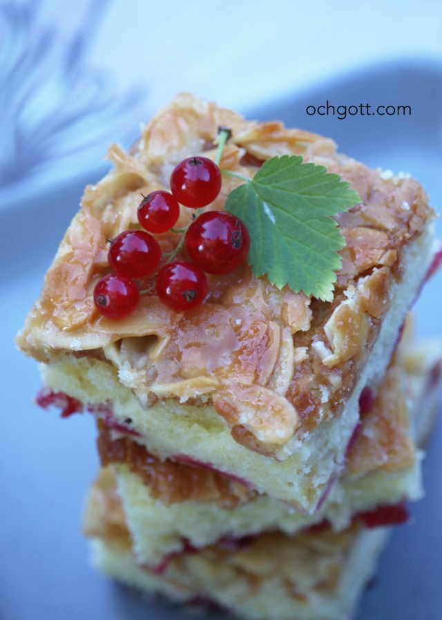 Toscakaka med röda vinbär - Foto: Britt-Marie Knutsson