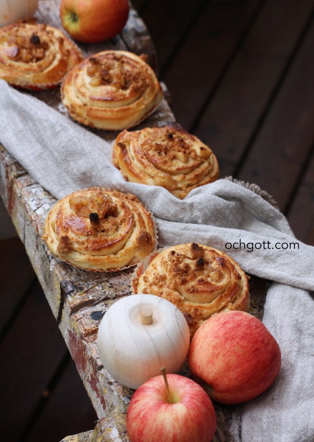 Äppelbullar med digestiveströssel - Foto: Britt-Marie Knutsson